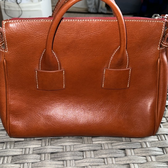 Dooney & Bourke - Picture 4 of 8